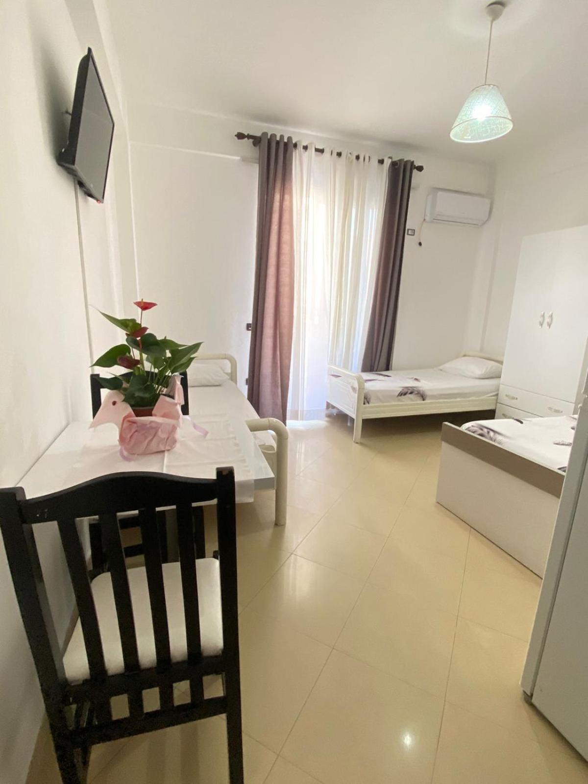 Marra'S Rooms Durrës Eksteriør bilde